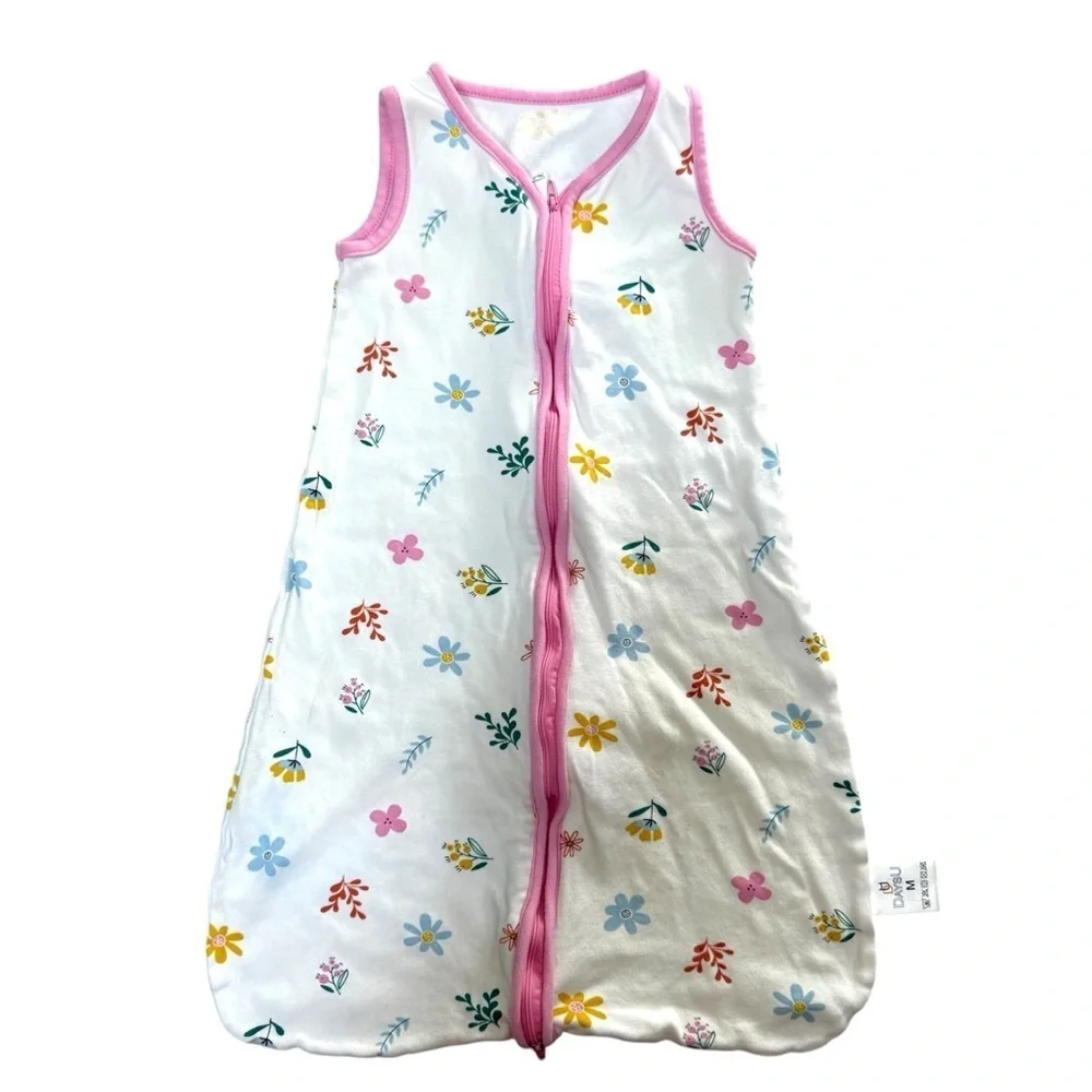 Daysu White and Colorful Baby SleepSack Wearable Blanket Size M 6 to 12 Months
